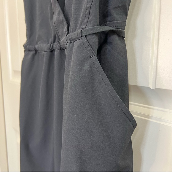 Athleta Womens Marlow Featherweight Stretch Romper in Black, Size XS - Picture 5 of 8